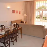 Ponta Grande 4*