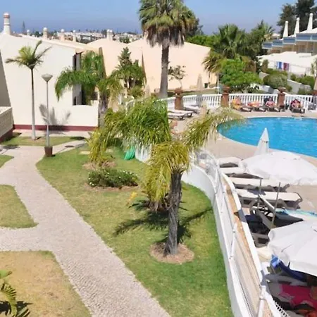 Semesteranläggning (resort) Ponta Grande 4*