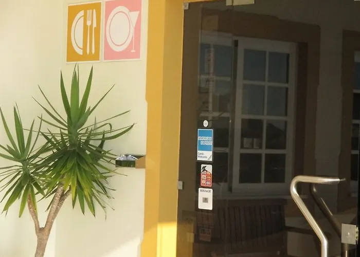 אתר נופש Ponta Grande 4*