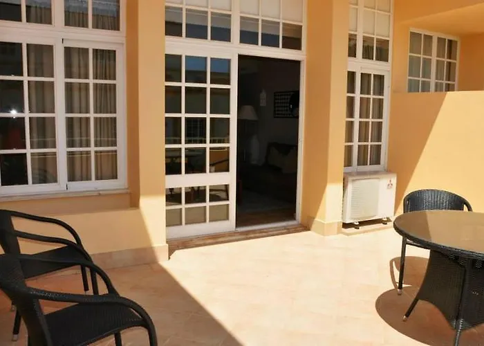 אתר נופש Ponta Grande 4*