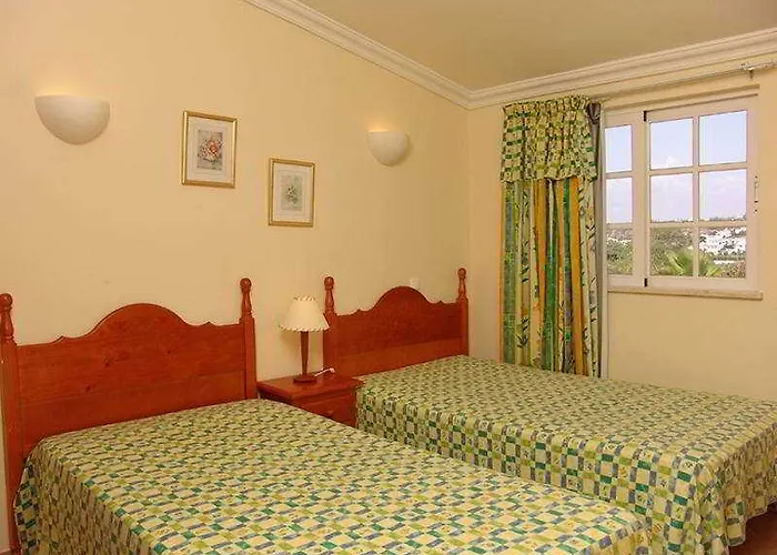 Ponta Grande Resort 4*